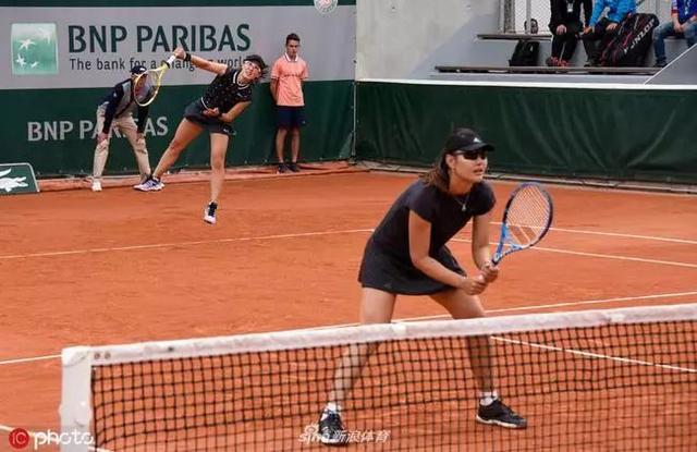  中国金花双打建功，段莹莹/郑赛赛法网夺冠