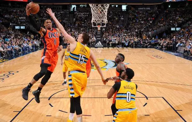  森林狼全队六人上双，集体篮球击败雷霆队