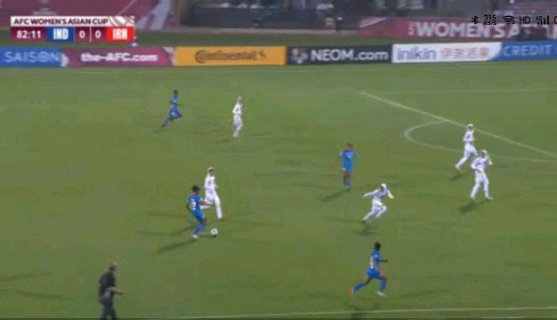  法国甲組足球聯賽呈现群雄逐鹿格局榜首多次易主