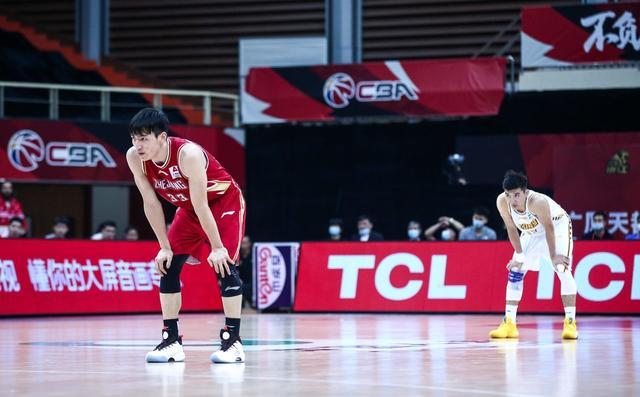  教练临场变阵助球队逆转取胜