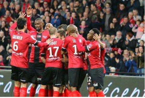  布斯塔西班牙红土专家，布宜诺斯艾利斯站卫冕成功