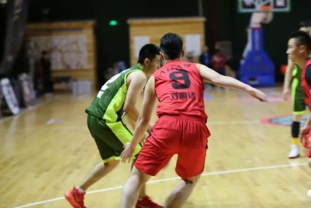  篮球巨星伤愈归来，强势回归引爆全场